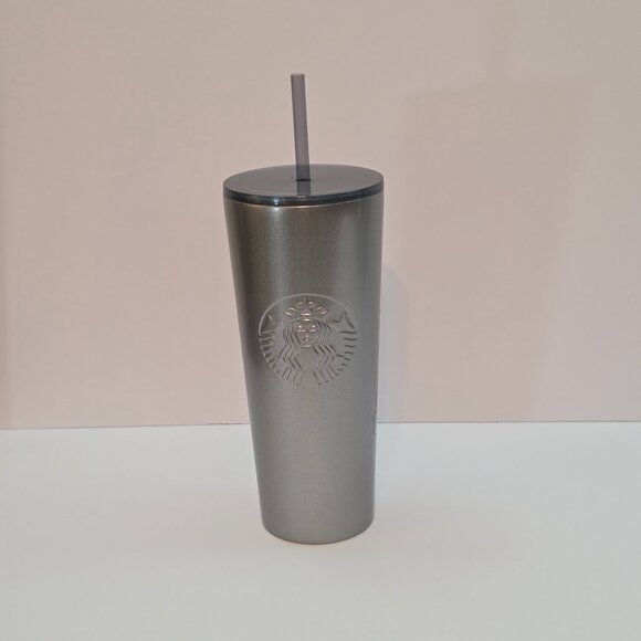 Disney Parks Starbucks Tumbler Set - 4 Walt Disney World Theme Parks - Like New - Picture 13 of 14